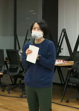 ⑧ 東京一次訴訟判決の応援に駆け付けた関西訴訟原告のまちさん。