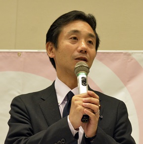 初鹿明博議員