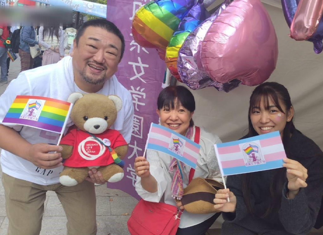 宇治先生と筑紫女学園大学のみなさん